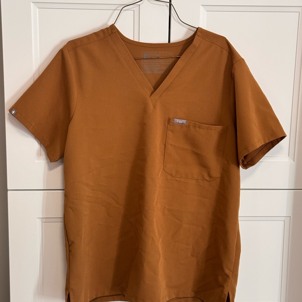 Figs Women’s Brown V-Neck Scrub Top